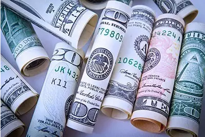 有哪些保險(xiǎn)比較坑？看看不吃虧